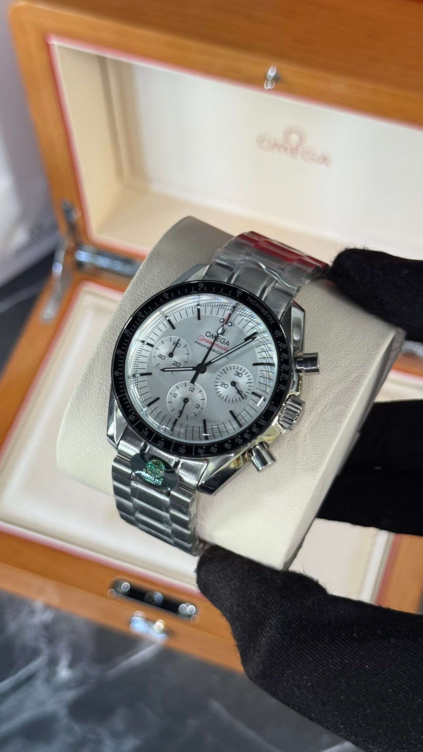 OMG SPEEDMASTER (PLATA/BLANCO/NEGRO) CUARZO