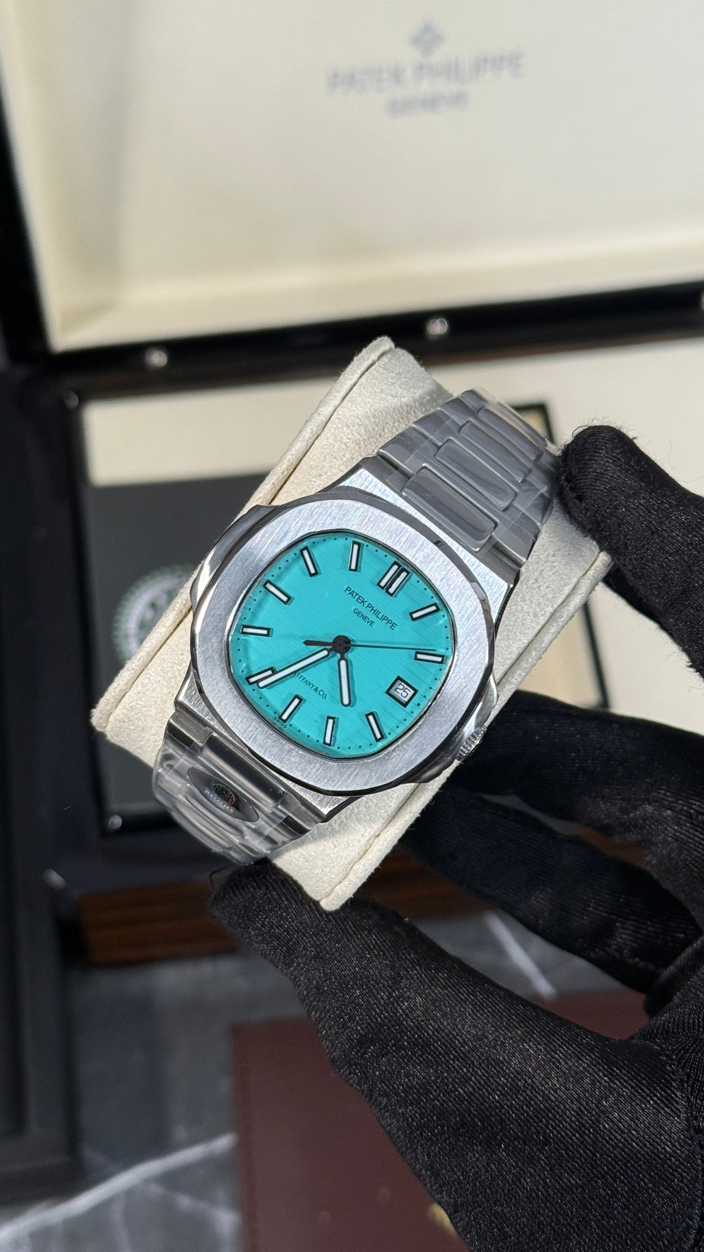 PP NAUTILUS TIFFANYS