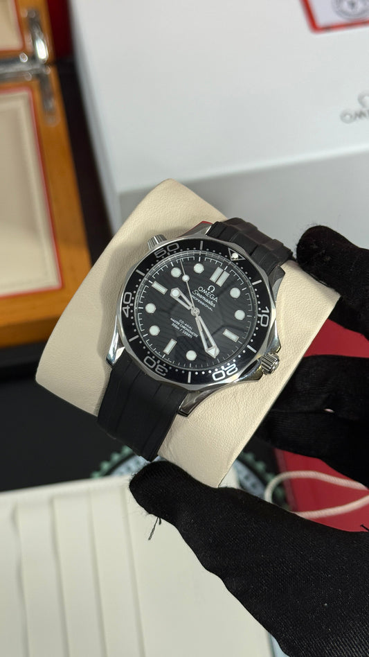 OMG SEAMASTER (PLATA/NEGRO) CAUCHO