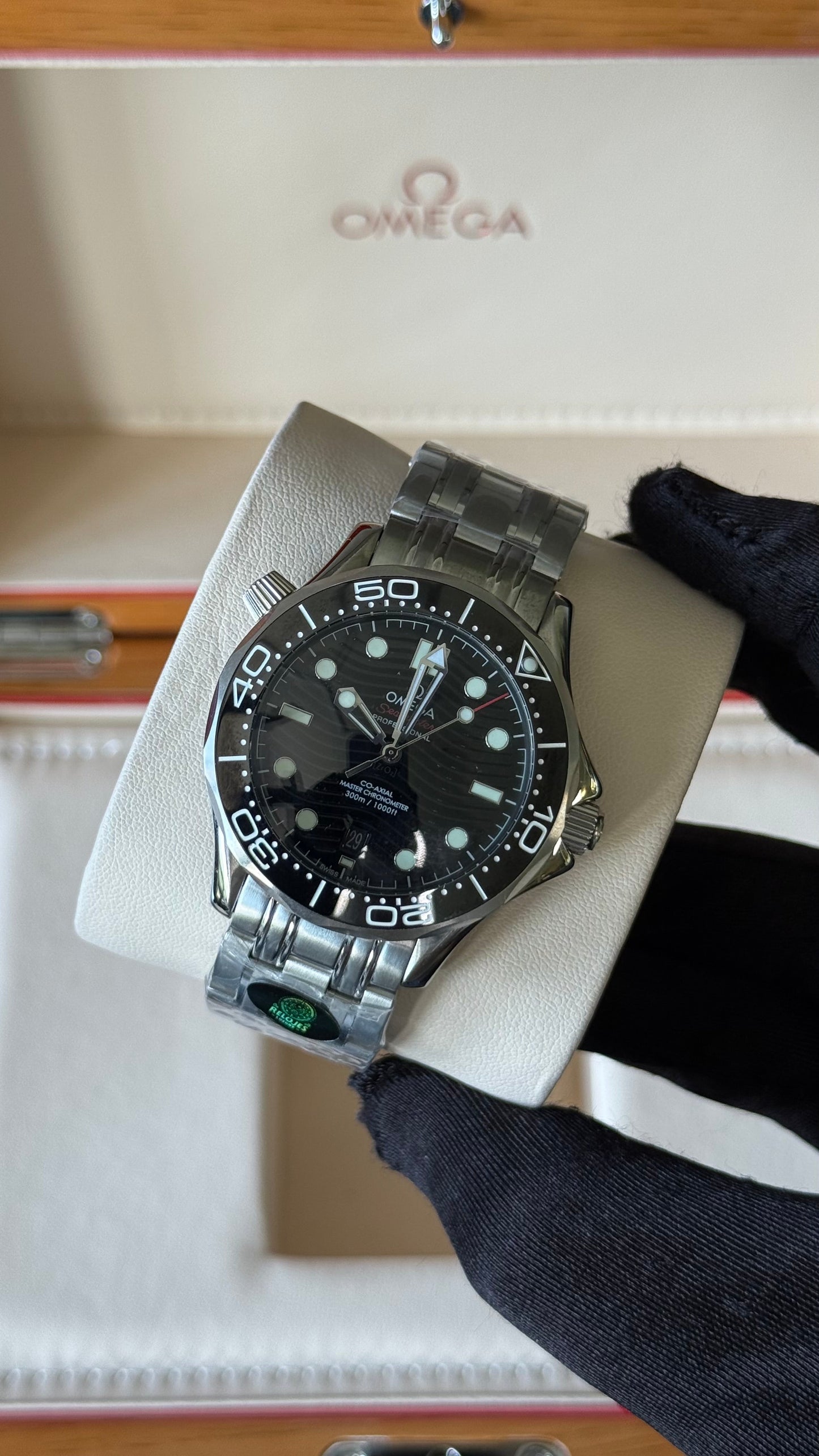 OMG SEAMASTER (NEGRO/PLATA) 40mm
