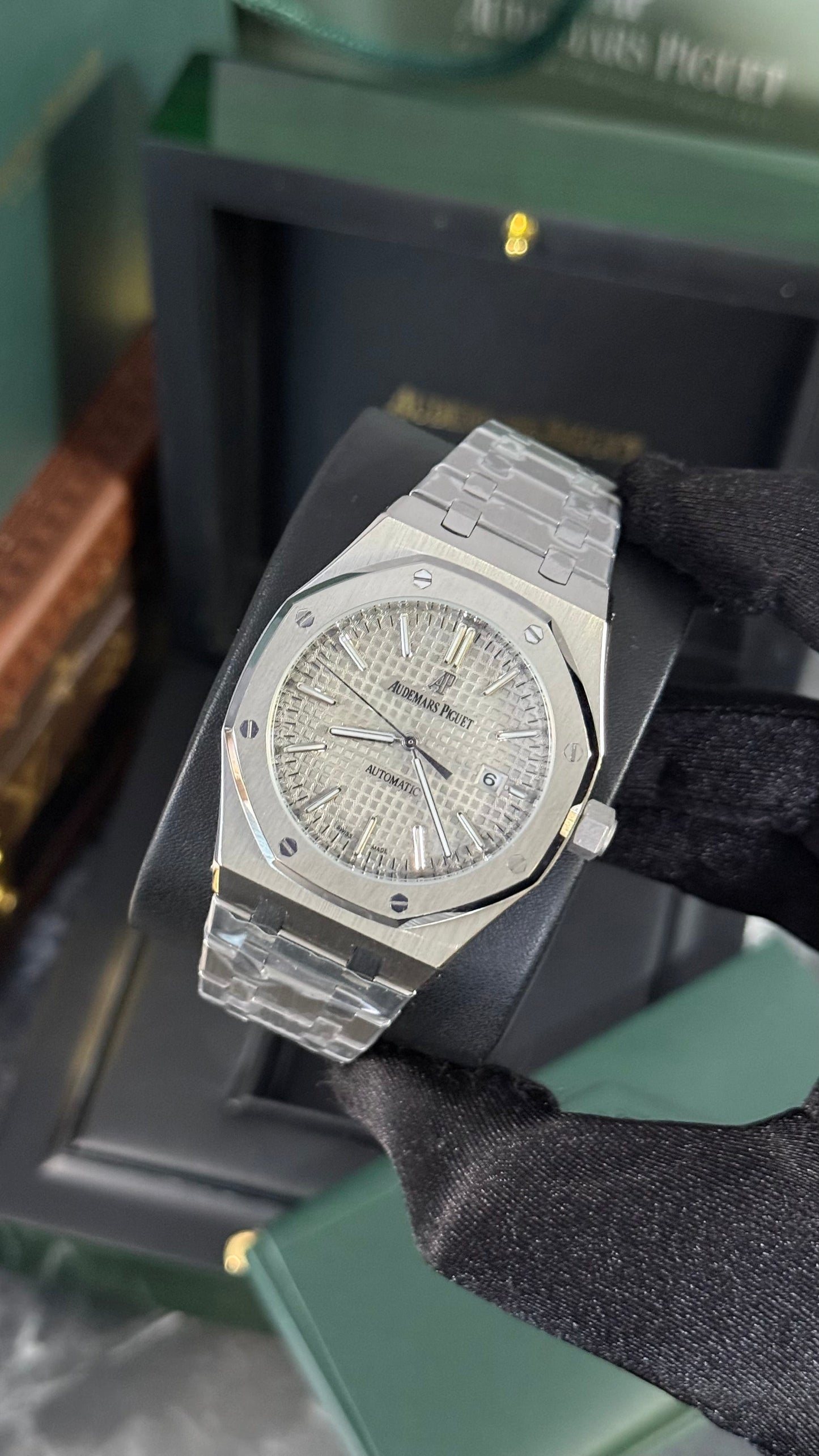 AP ROYAL OAK GRIS (PLATA)