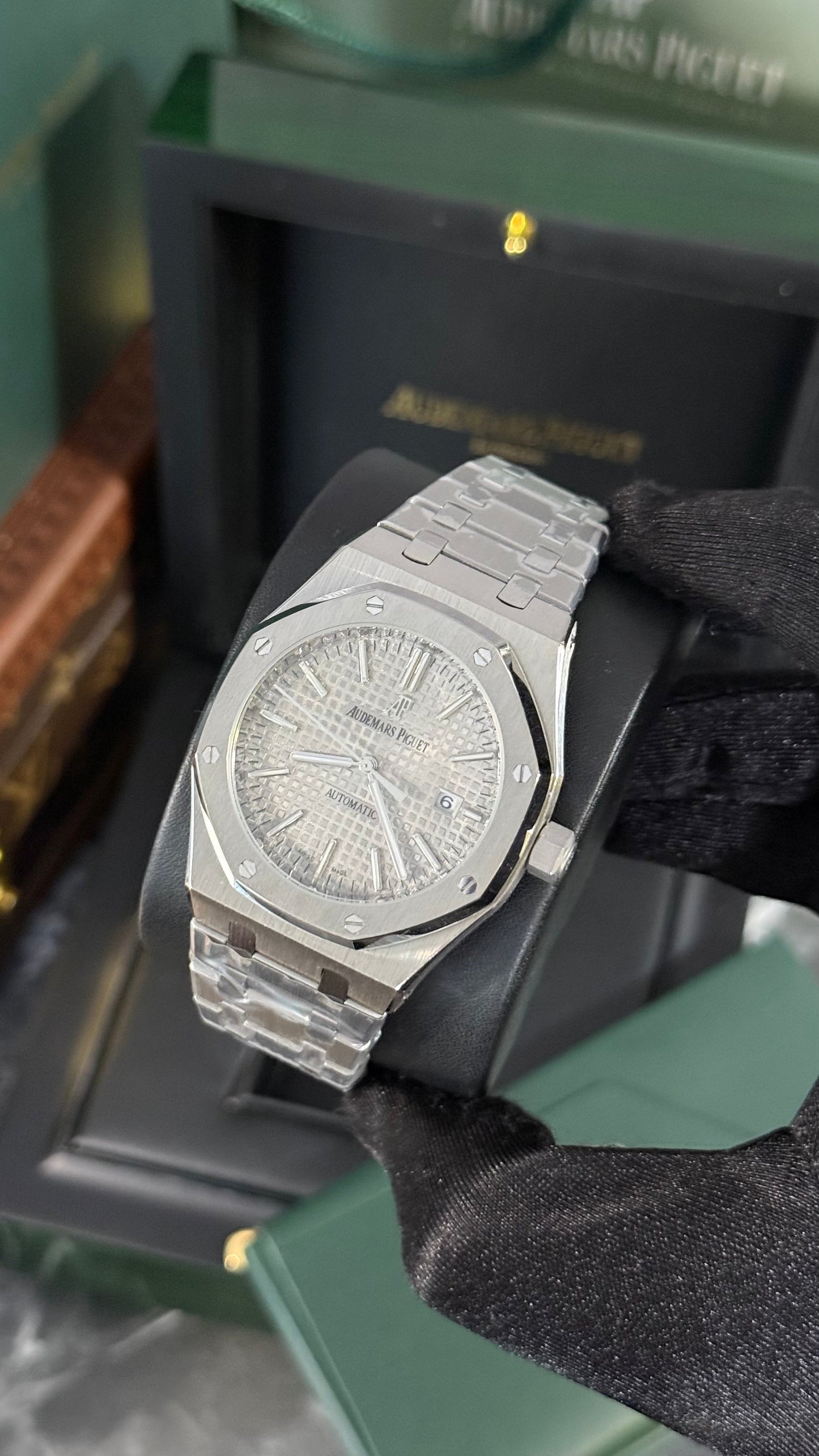 AP ROYAL OAK GRIS (PLATA)