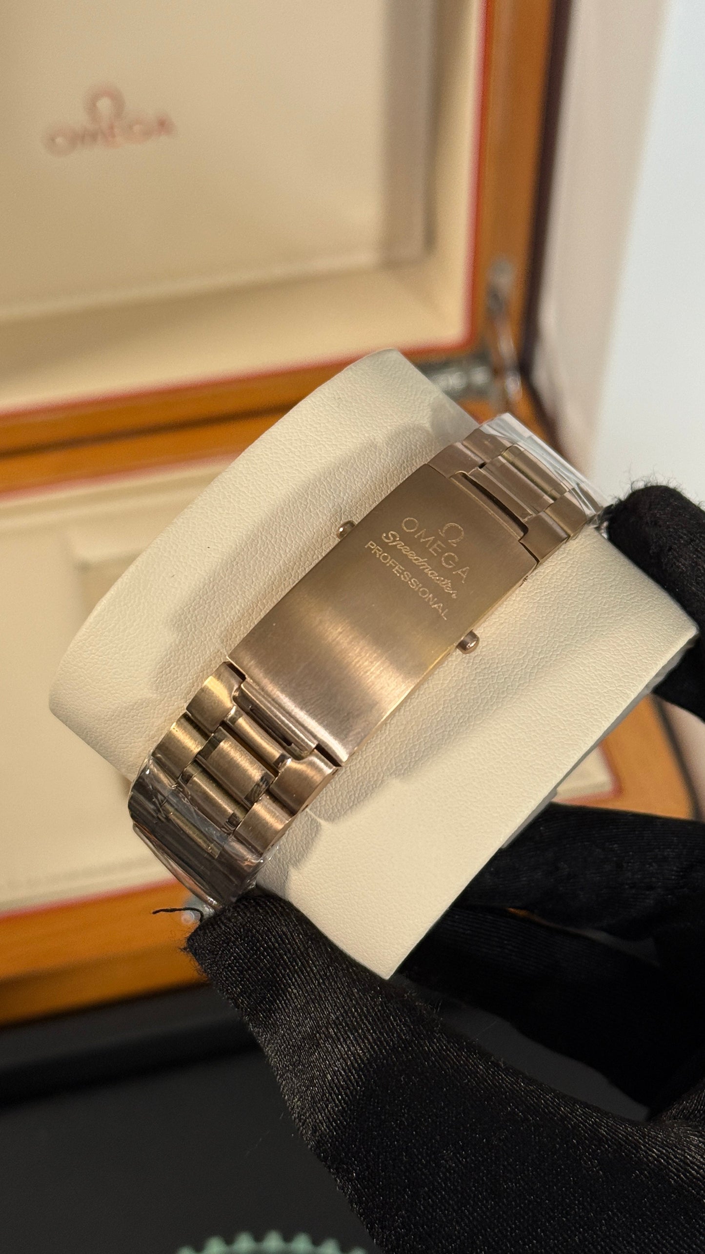 OMG SPEEDMASTER (ORO ROSA/NEGRO) AUTOMÁTICO