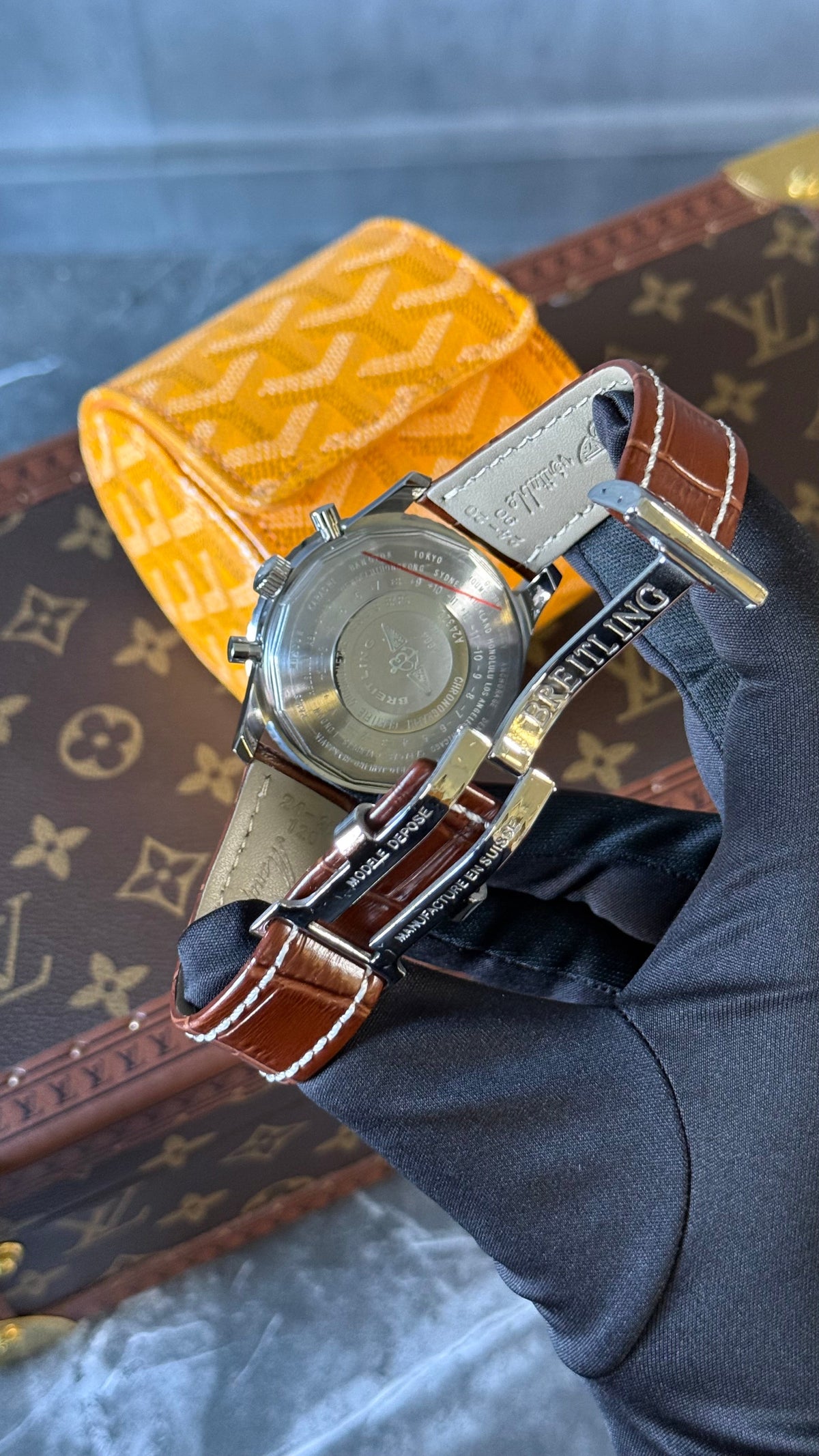 BRTLNG NAVITIMER ( PLATA/MARRON)