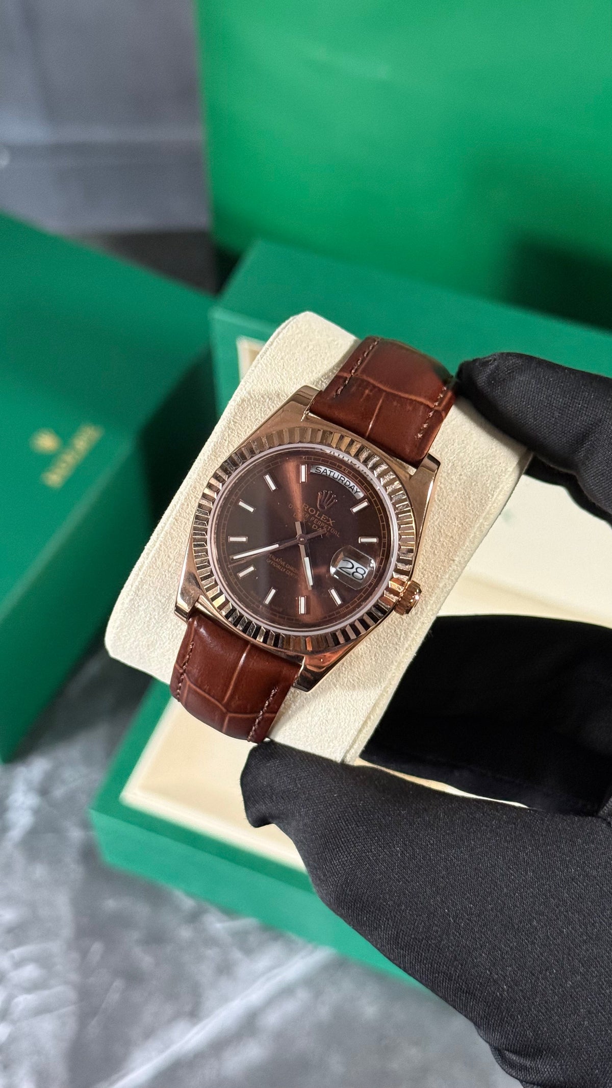 RLX DAY-DATE (ORO ROSA/BIS.ESTRIADO) PIEL
