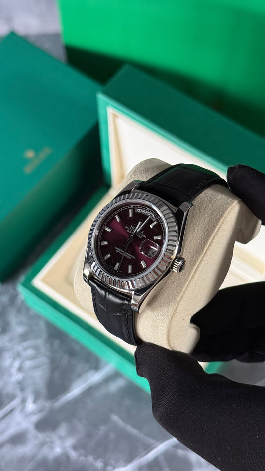 RLX DAY-DATE (NEGRO/BURDEOS) CORREA CUERO 36MM
