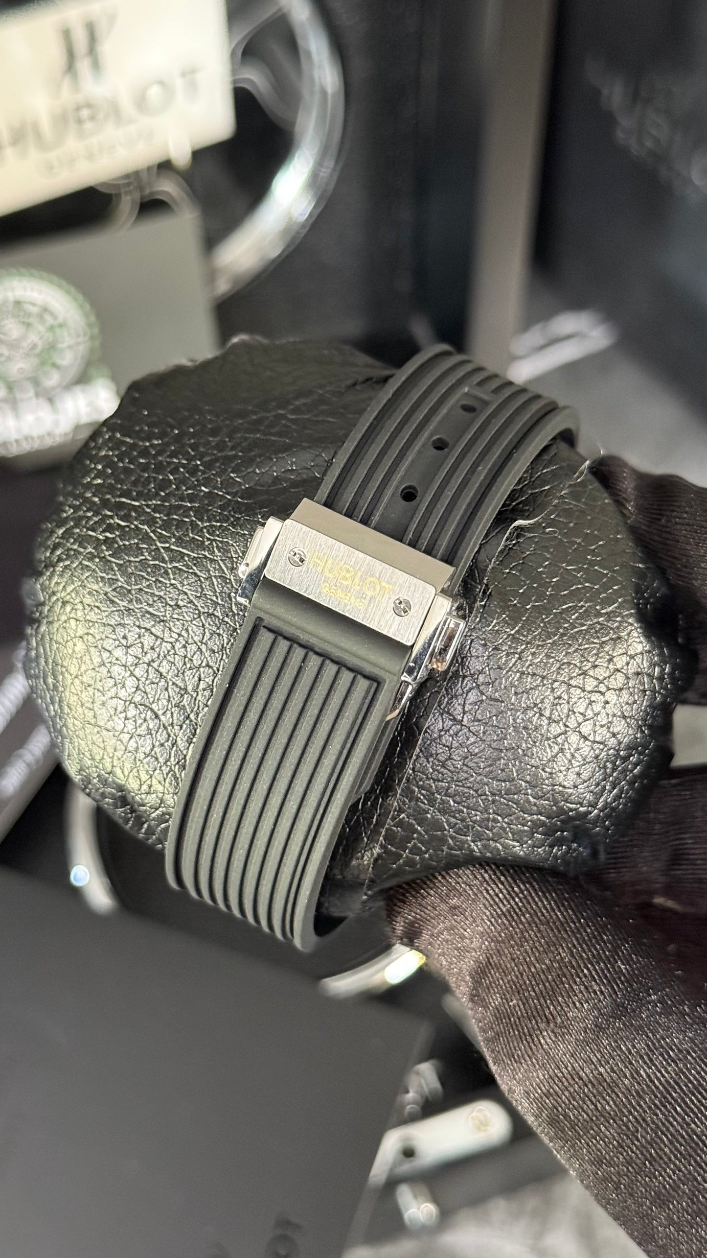 HBLT SENNA (NEGRO/PLATA) BRILLANTES - 33CM