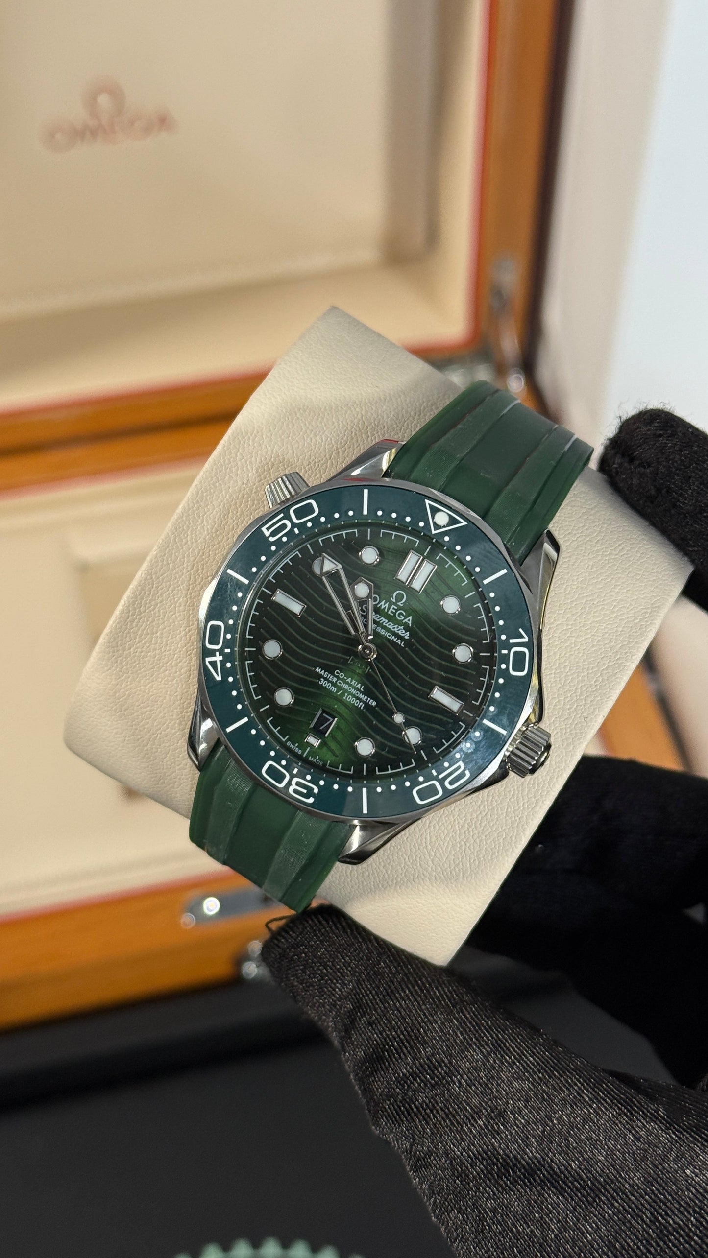 OMG SEAMASTER (PLATA/VERDE) CAUCHO